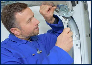 Garage Door Shop Repair North Chicago, IL 224-323-6002 - cont-door-repair-t-16-09m